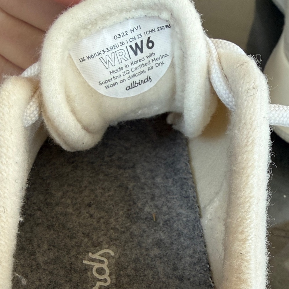 Allbirds Wool Runners in Natural White Athletic Shoes. Womens Size 6. Have dirt - Picture 8 of 8
